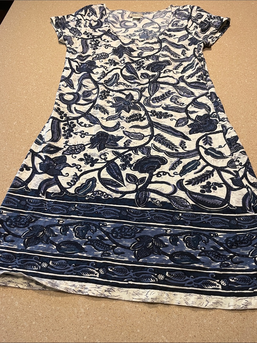 Lucky Brand White and Navy Swirl Print Top